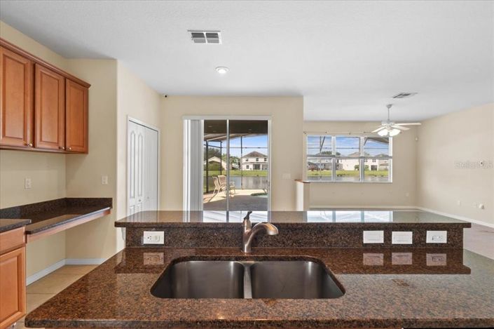 Image No.13-Propriété de 5 chambres à vendre à Davenport