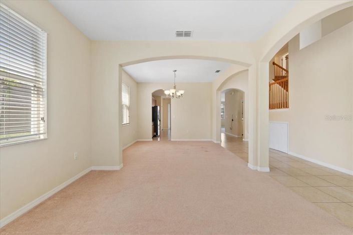 Image No.9-5 Bed Property for sale