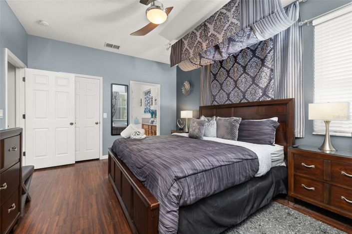 Image No.23-6 Bed Property for sale