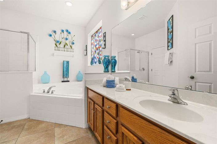 Image No.25-6 Bed Property for sale