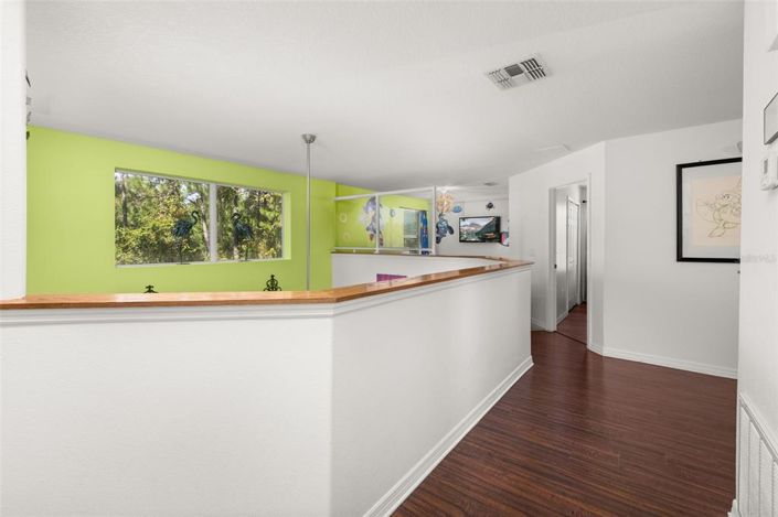 Image No.28-6 Bed Property for sale