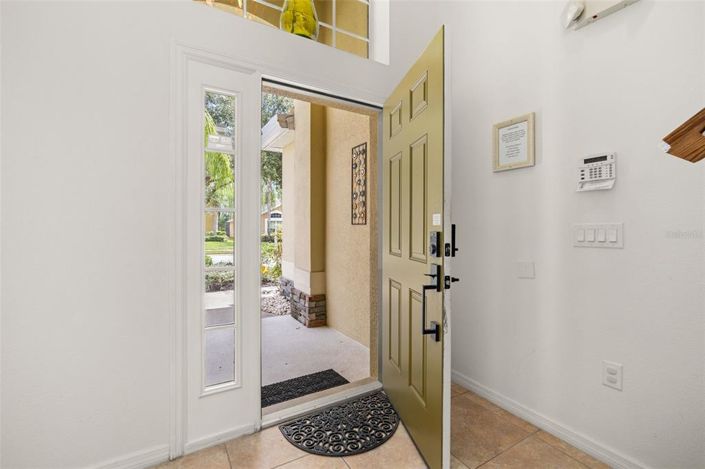 Image No.5-6 Bed Property for sale