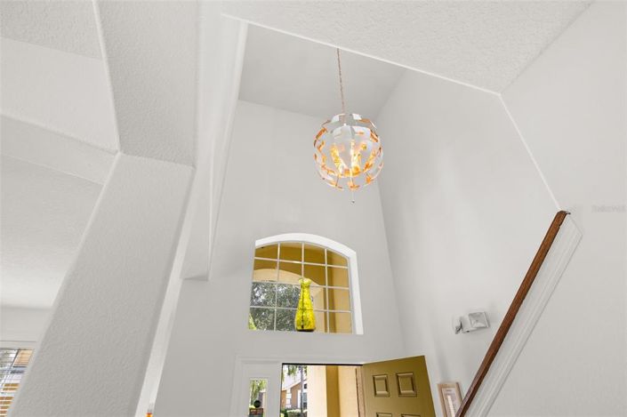 Image No.6-6 Bed Property for sale