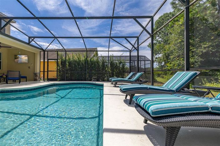 Image No.64-6 Bed Property for sale