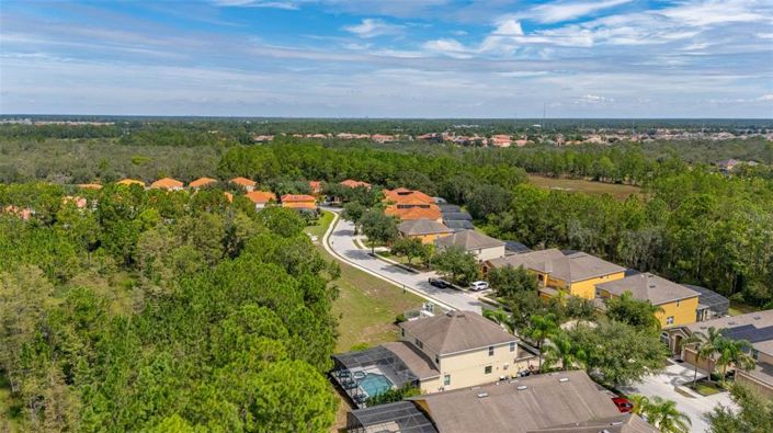 Image No.75-6 Bed Property for sale