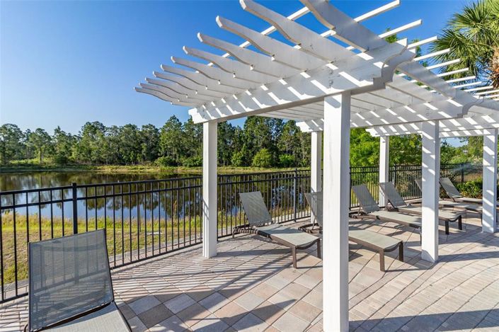 Image No.95-6 Bed Property for sale