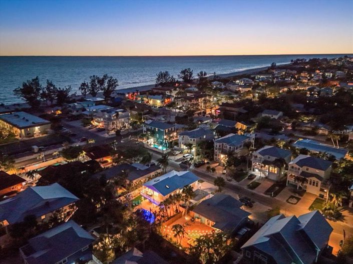 Image No.67-4 Bed Property for sale