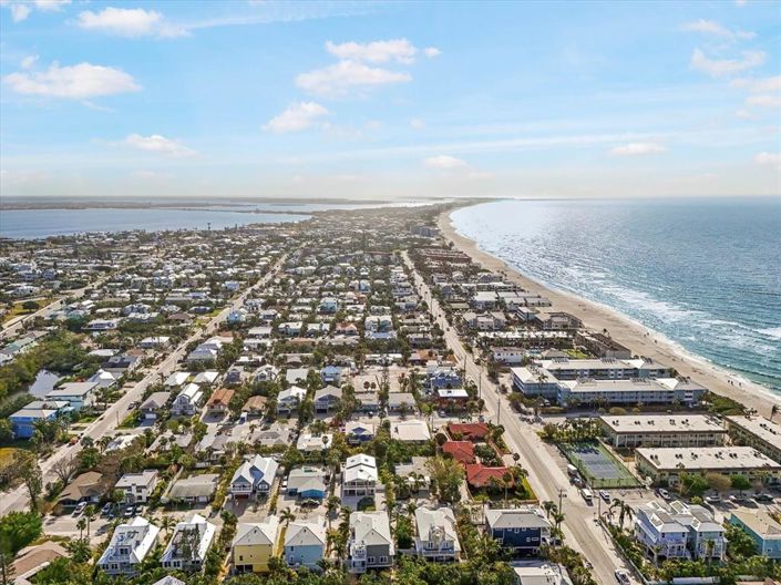 Image No.75-4 Bed Property for sale