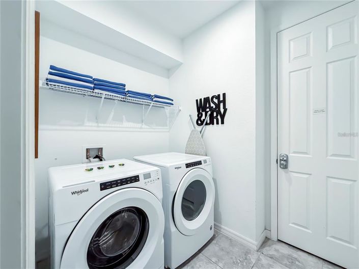 Image No.26-9 Bed Property for sale