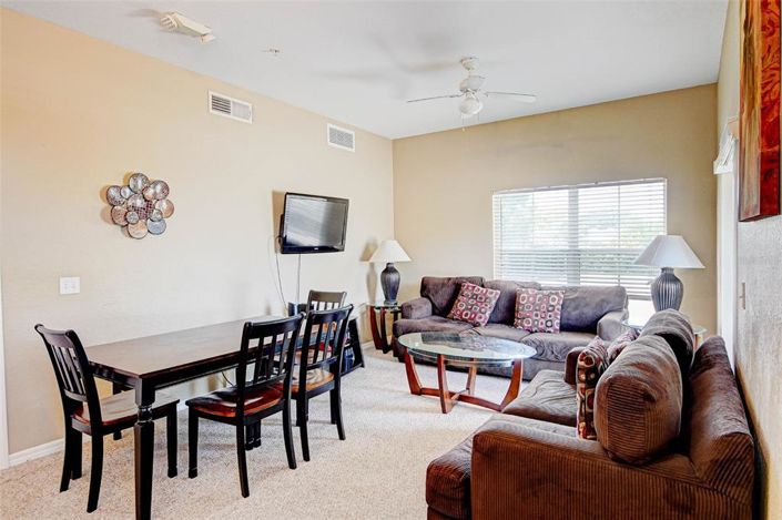 Image No.2-Propriété de 4 chambres à vendre à Kissimmee