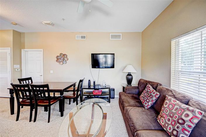 Image No.3-Propriété de 4 chambres à vendre à Kissimmee