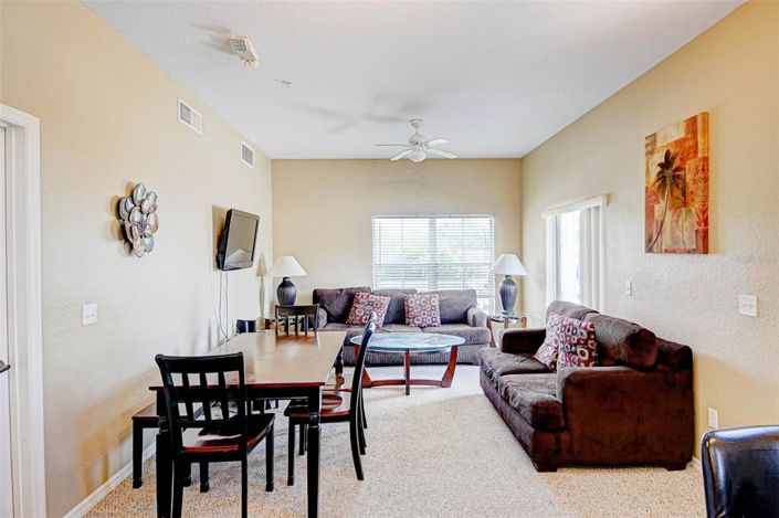 Image No.4-Propriété de 4 chambres à vendre à Kissimmee