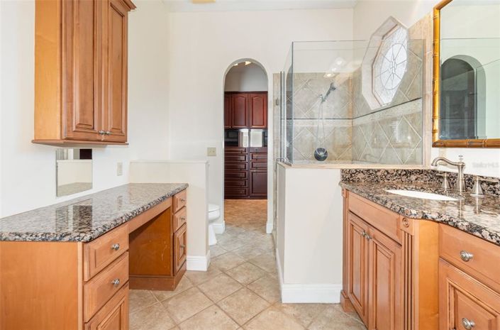 Image No.17-4 Bed Property for sale