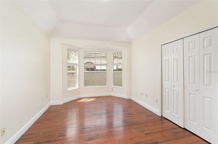 Image No.29-4 Bed Property for sale