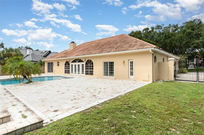 Image No.35-4 Bed Property for sale