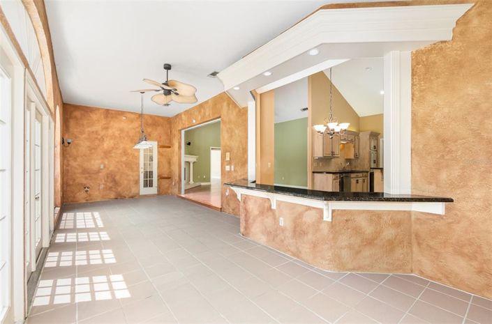 Image No.8-4 Bed Property for sale