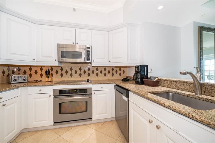 Image No.24-2 Bed Property for sale