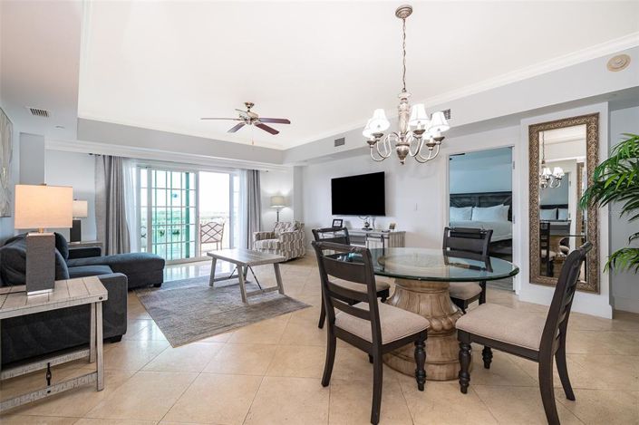 Image No.9-2 Bed Property for sale