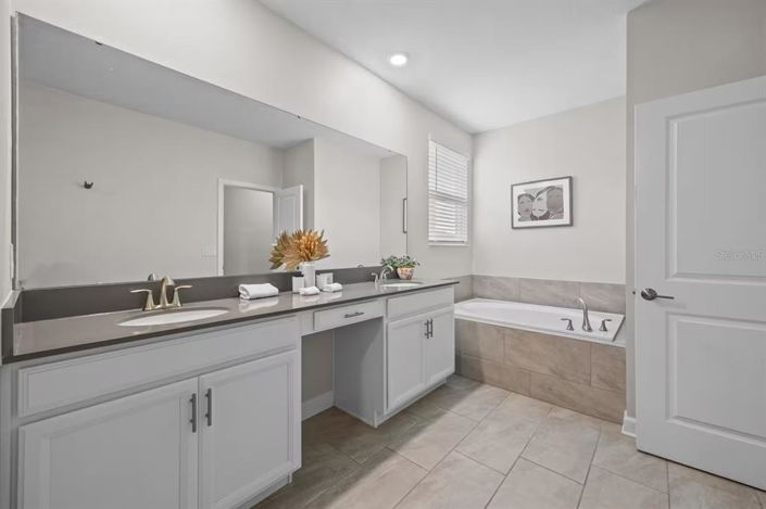 Image No.23-5 Bed Property for sale