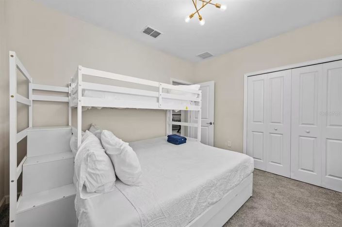 Image No.36-5 Bed Property for sale