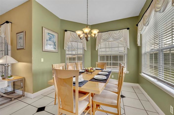 Image No.13-5 Bed Property for sale