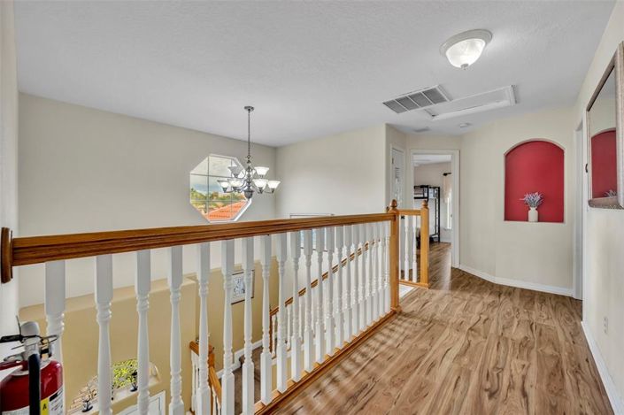 Image No.19-5 Bed Property for sale