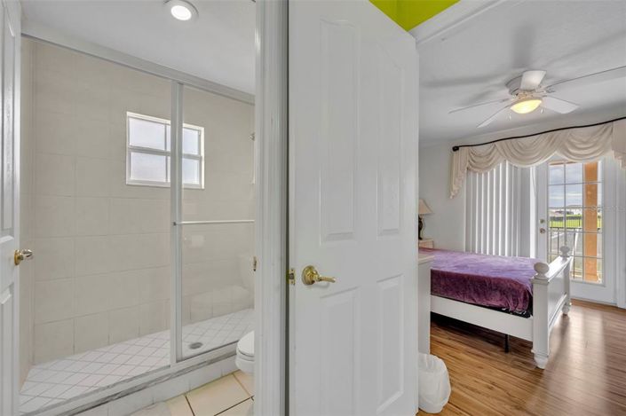 Image No.29-5 Bed Property for sale