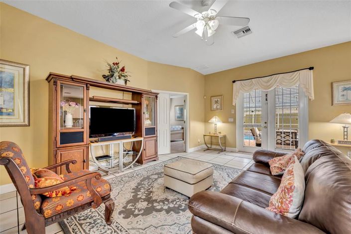 Image No.4-5 Bed Property for sale