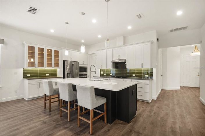 Image No.2-2 Bed Property for sale