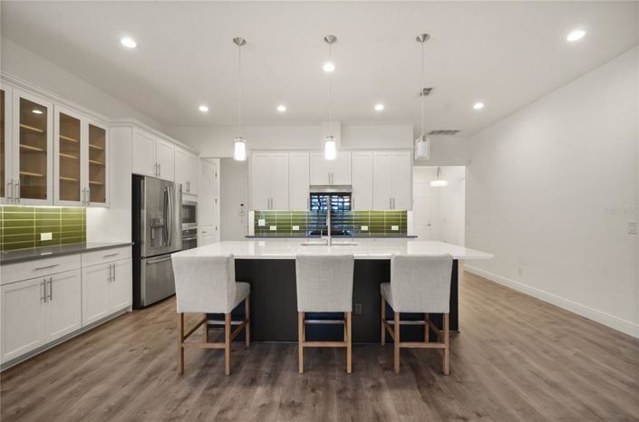 Image No.4-2 Bed Property for sale