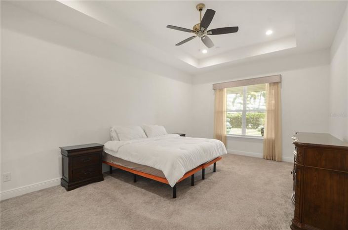 Image No.6-2 Bed Property for sale