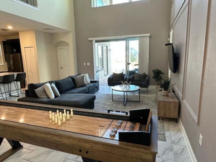 Image No.2-5 Bed Property for sale