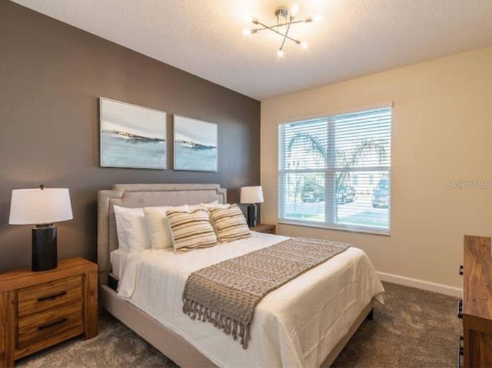 Image No.5-5 Bed Property for sale