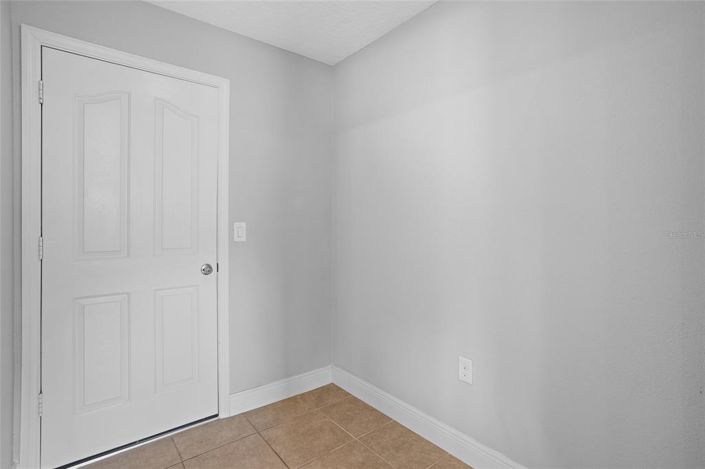 Image No.19-3 Bed Property for sale