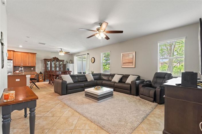 Image No.13-4 Bed Property for sale