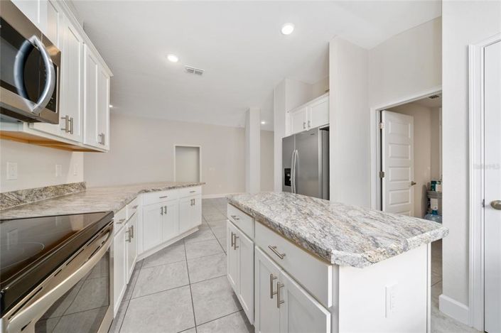 Image No.11-4 Bed Property for sale