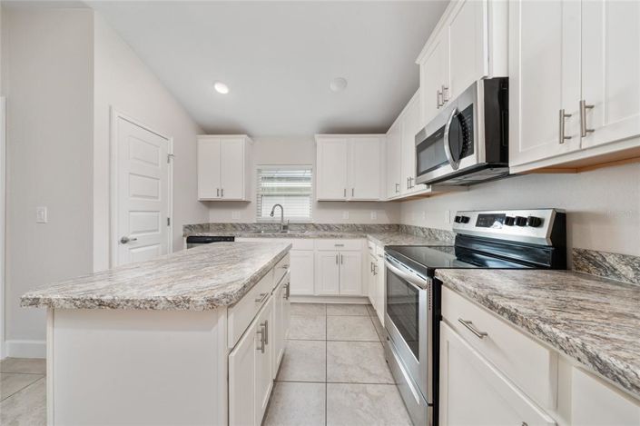 Image No.12-4 Bed Property for sale