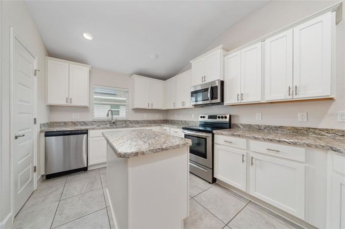 Image No.13-4 Bed Property for sale