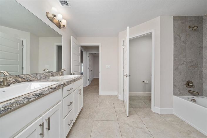 Image No.22-4 Bed Property for sale