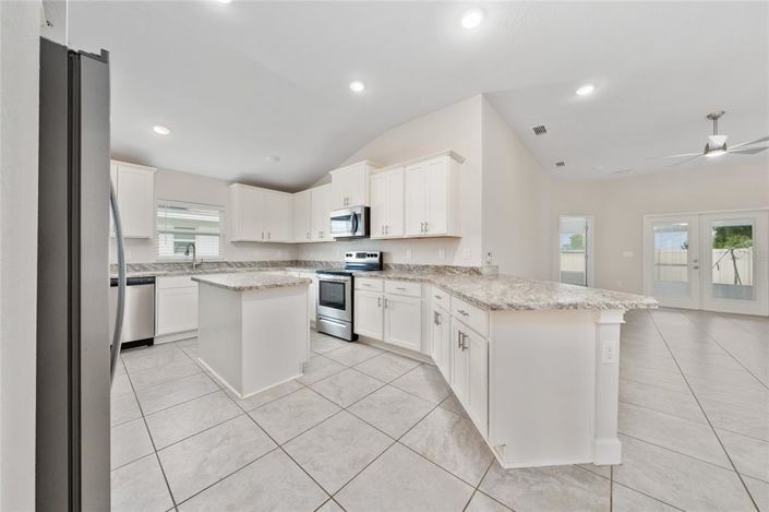 Image No.9-4 Bed Property for sale