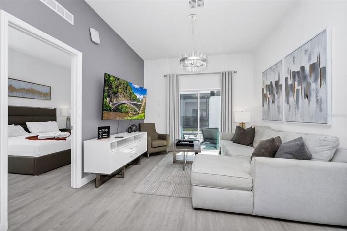 Image No.11-4 Bed Townhouse for sale