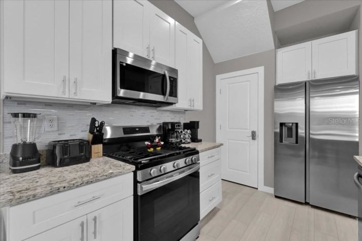 Image No.10-3 Bed Townhouse for sale