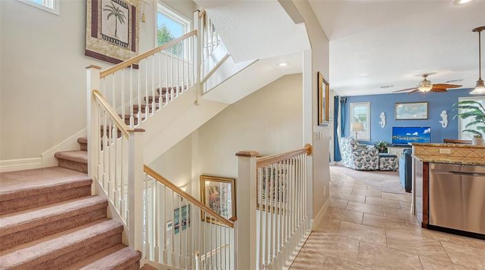 Image No.8-3 Bed Property for sale