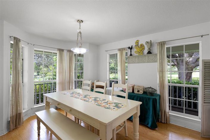 Image No.15-3 Bed Property for sale