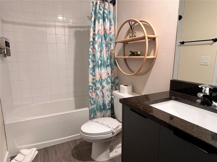 Image No.15-3 Bed Townhouse for sale