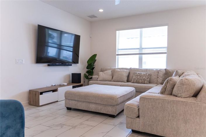 Image No.15-5 Bed Property for sale