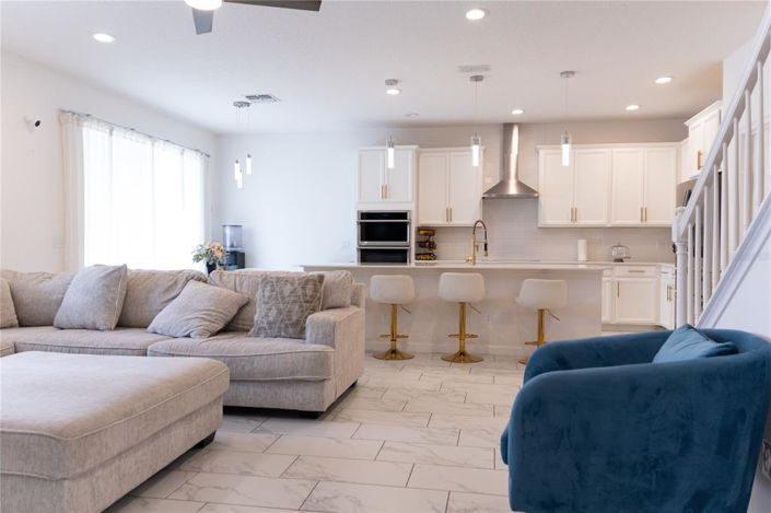 Image No.18-5 Bed Property for sale