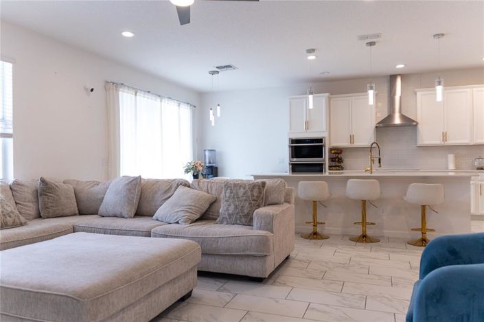 Image No.19-5 Bed Property for sale