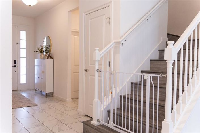 Image No.29-5 Bed Property for sale