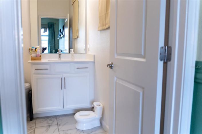 Image No.50-5 Bed Property for sale